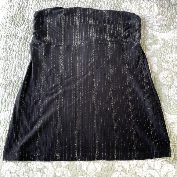 Women's Skirt - Picture 2 of 4